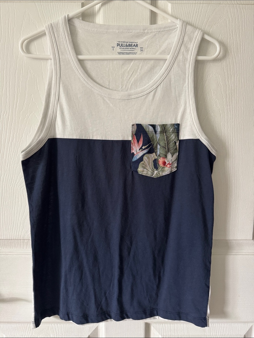 Men’s Pull&Bear White and Navy Colorblock Tank with Floral Pocket